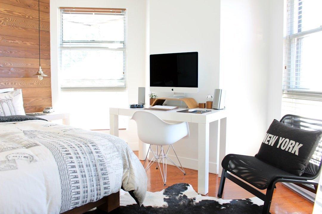 Choosing the Right Home Office Chair for Comfort and Productivity - Platinum-Level Office Chairs