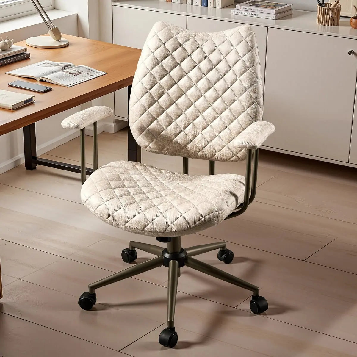 HOOOWOOO Mid-Century Leather Ergonomic Adjustable Swivel Office Chair