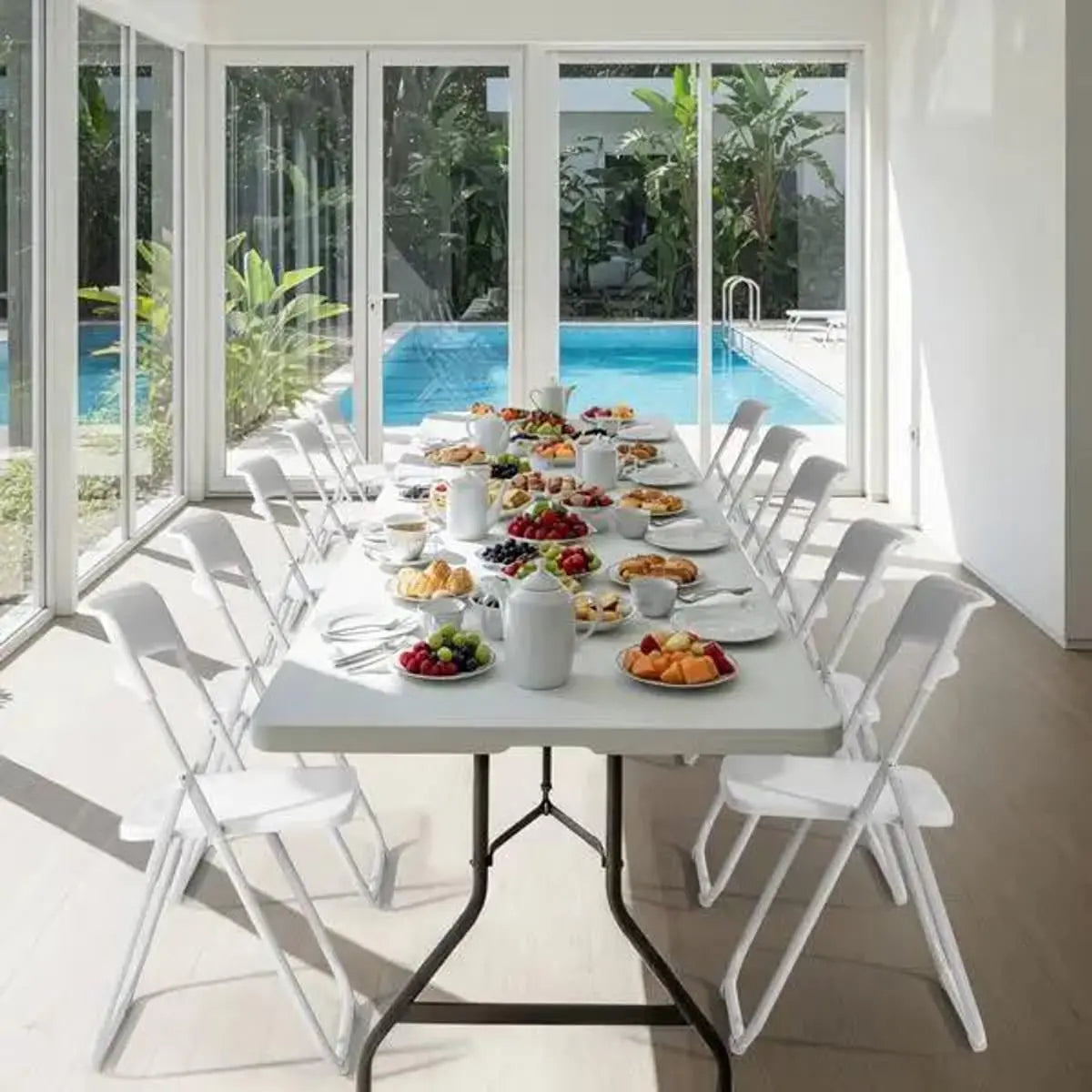 Doba weather-resistant plastic folding chairs stacked outdoors, suitable for indoor and outdoor use, lightweight and durable.