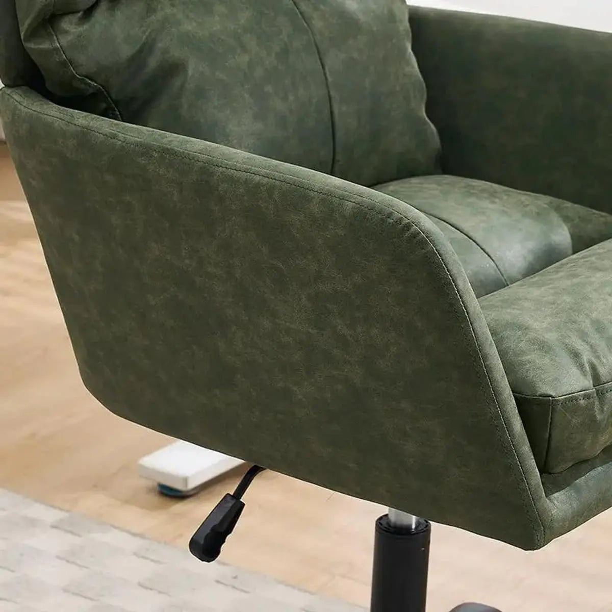 Green PU leather GiGA office task chair with adjustable height and sturdy metal frame, ergonomic design for comfortable seating.