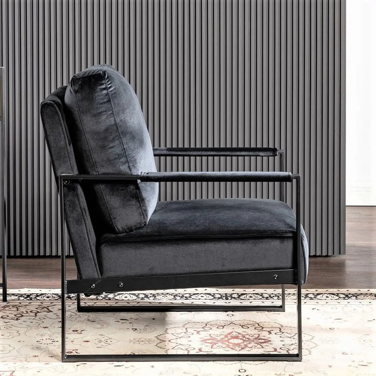 Mid Century Velvet Accent Chair With Premium Durable Metal Frame For Platinum-Level Office Chairs