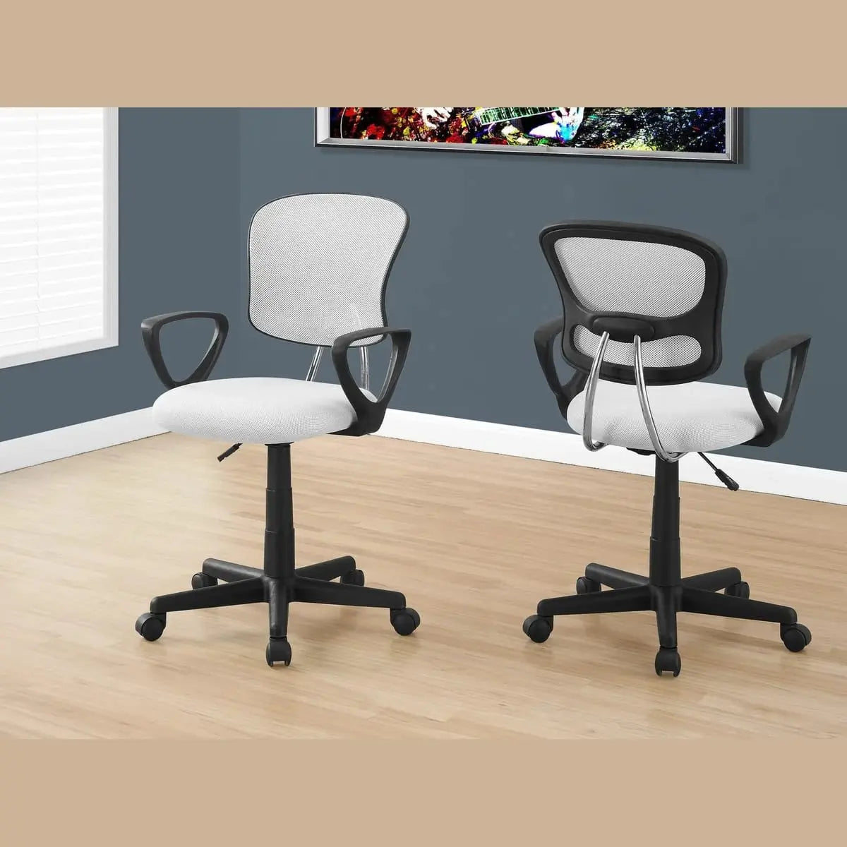 Ergonomic Office Chair with Adjustable Swivel Comfort and Mesh Back Platinum-Level Office Chairs