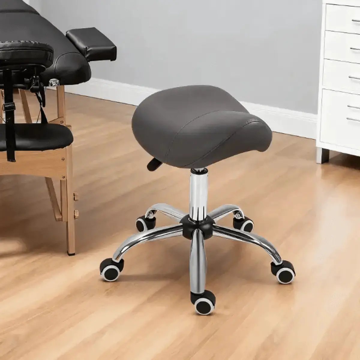 Ergonomic Saddle Stool With Hydraulic Height Adjustment And Swivel - Platinum-Level Office Chairs