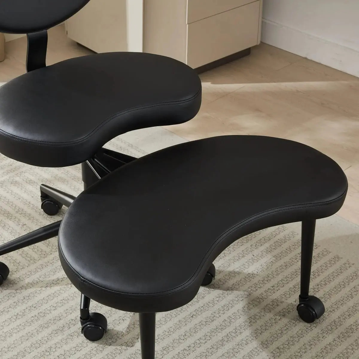 Platinum-Level Office Chairs meditation chair with lumbar support, designed for plus-size comfort and 360-degree rotation.