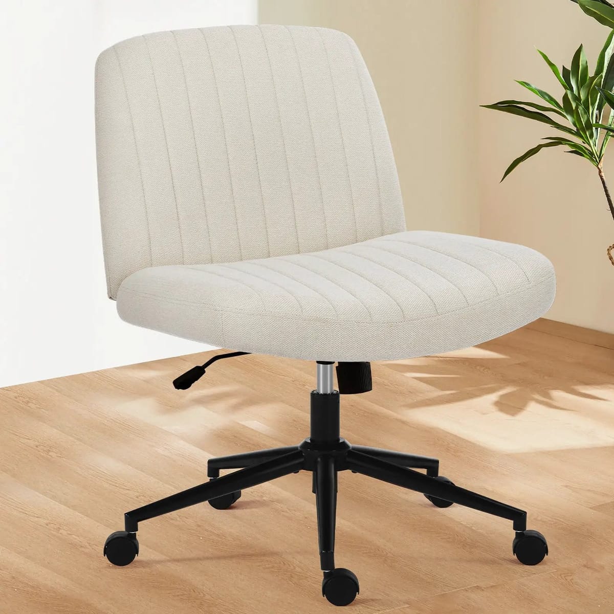 Lux pink velvet office chair by Platinum-Level Office Chairs with swivel and height-adjustable seat for stylish comfort.